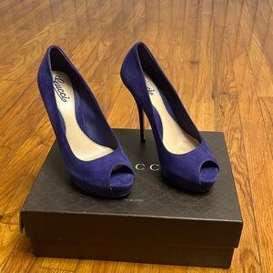 Gucci Pre-loved stiletto heels purple suede kid scamosciato